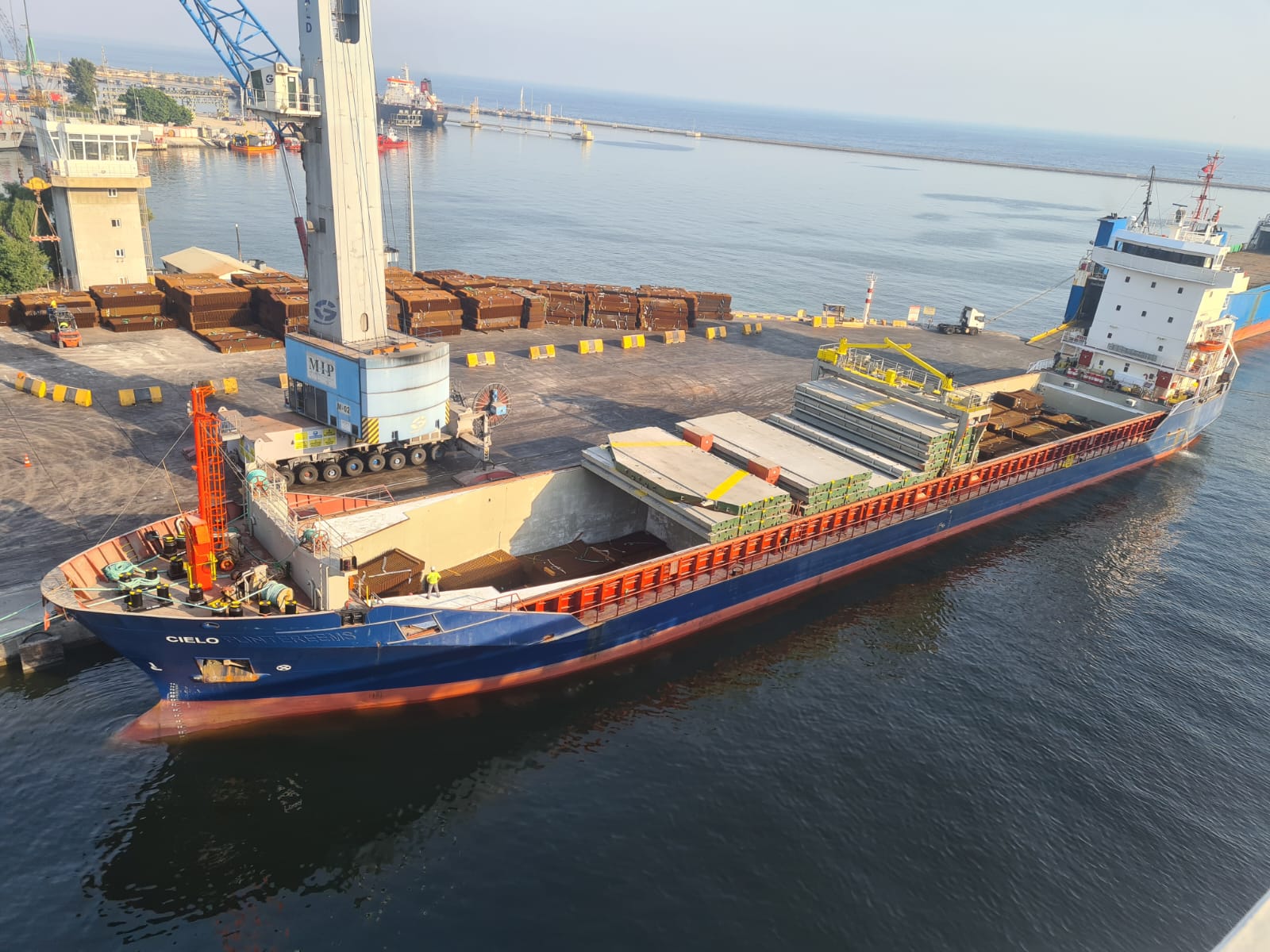 M/V CIELO